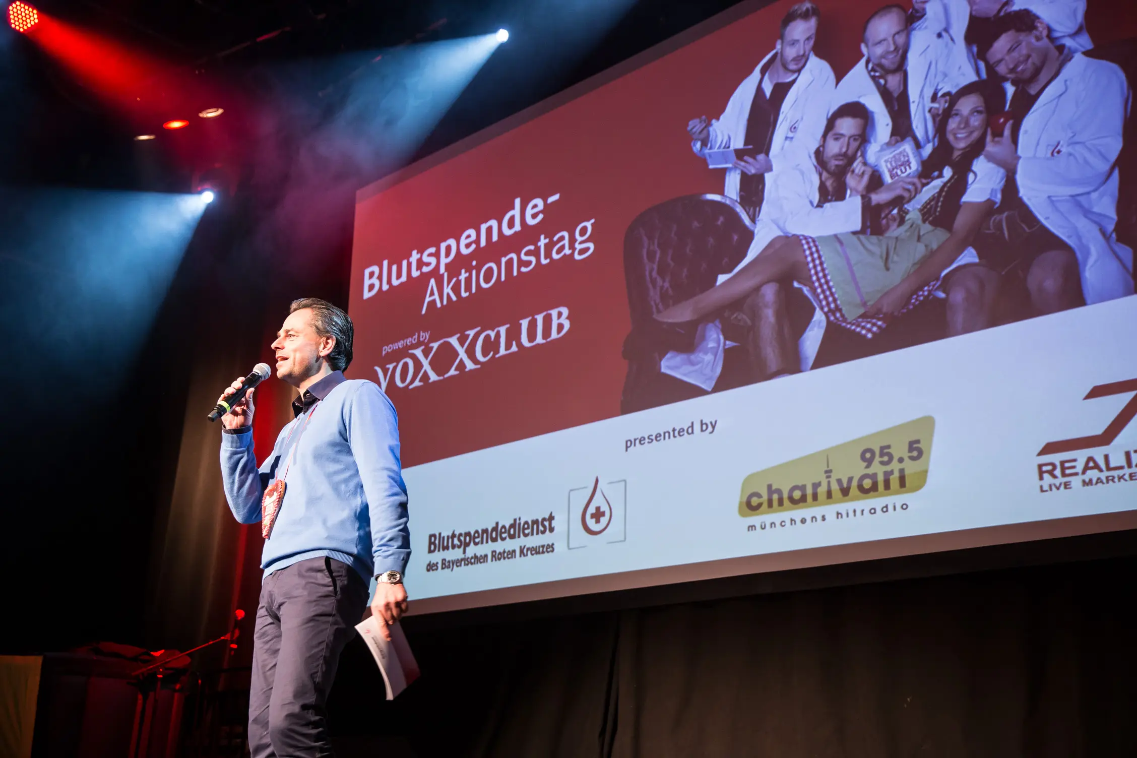 Blutspendedienst des BRK, Blutspende-Aktionstag, Muffathalle München, 21.1.2016, voXXclub.