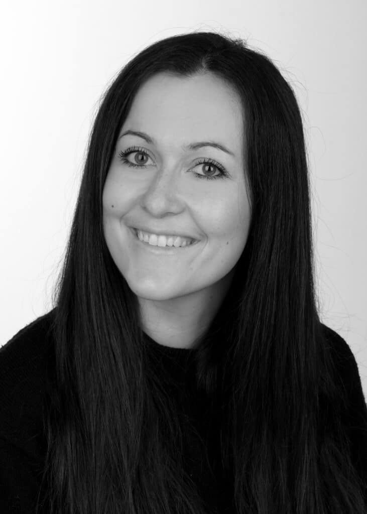 Alina Daigeler, Junior Project Managerin aus dem Team der Realize Eventagentur München für Planung & Durchführung Firmenevents