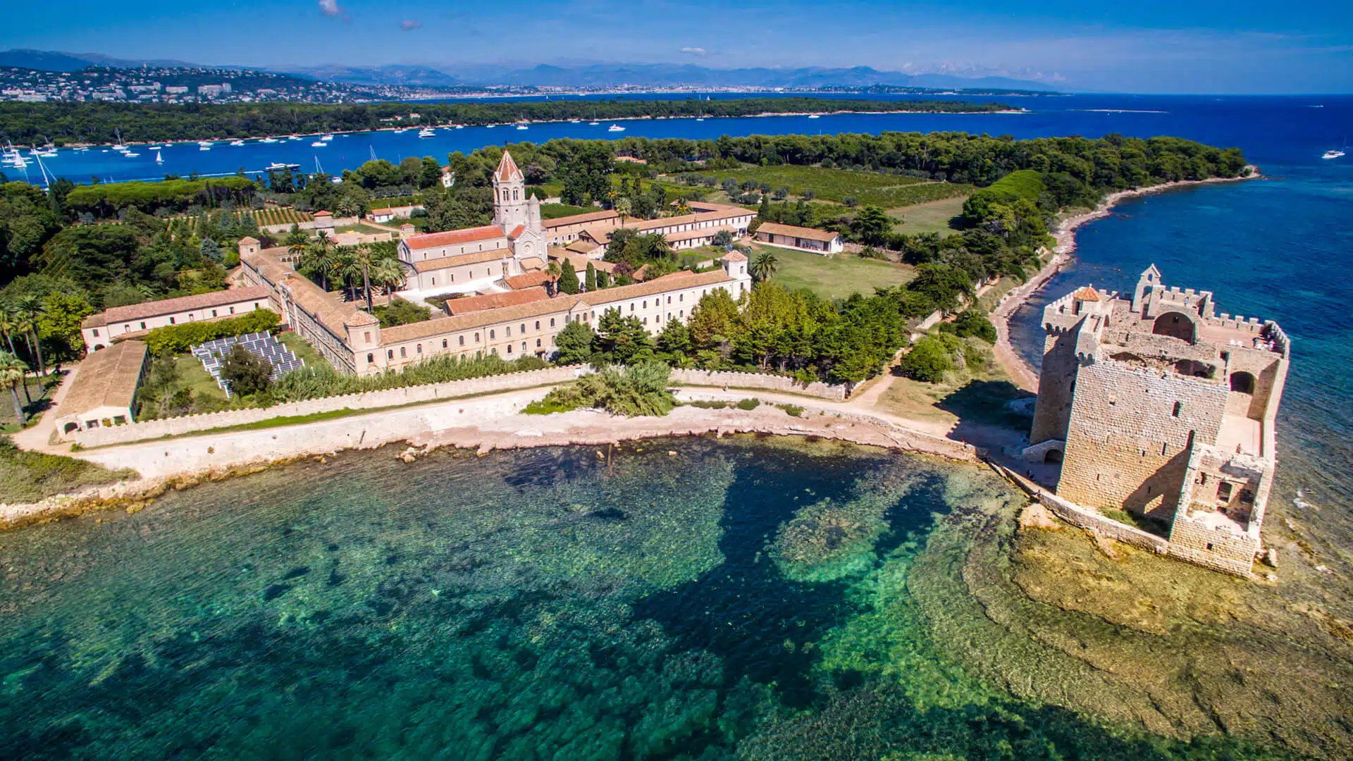 St Honorat ganz