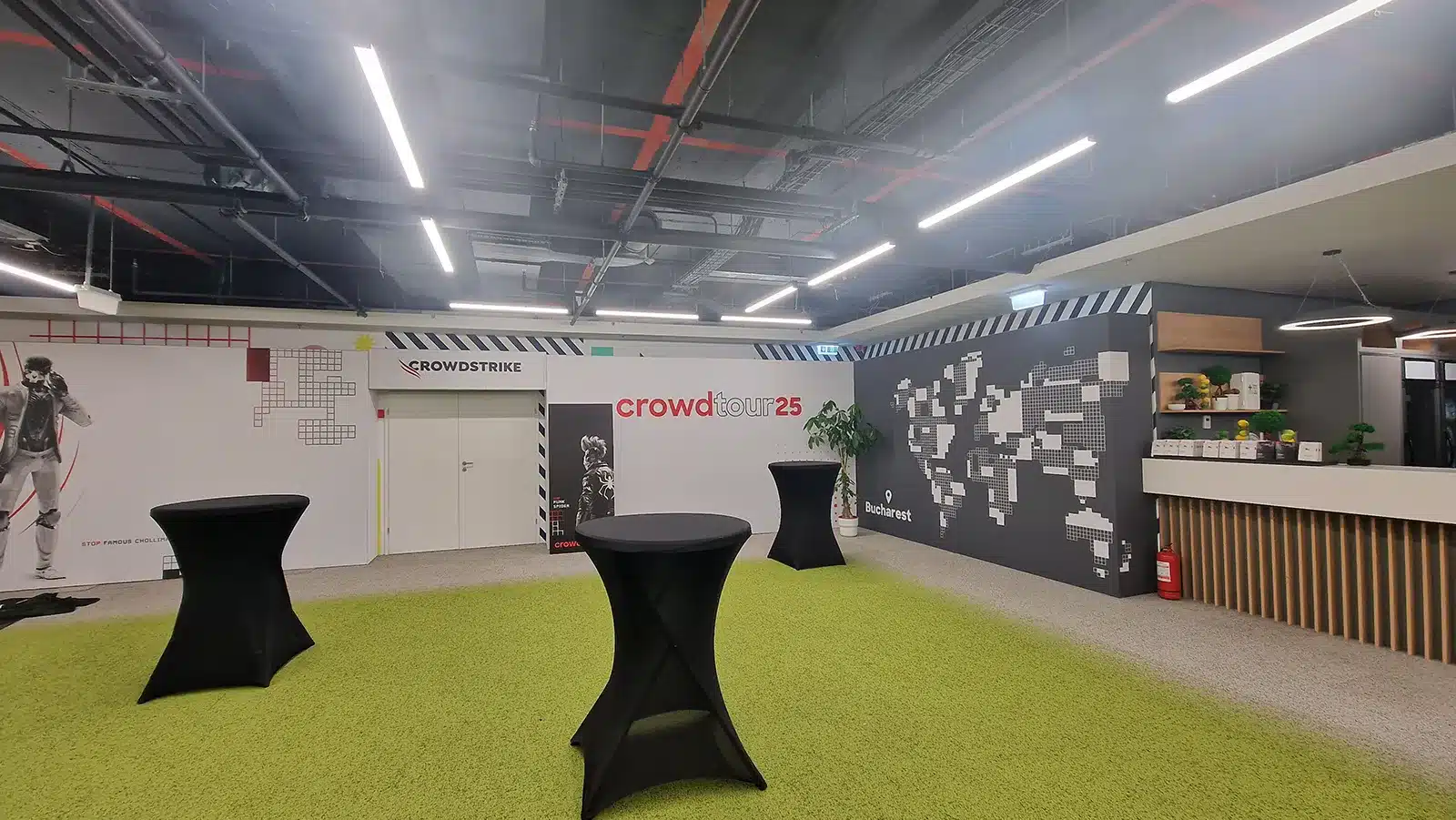 05_Cybersecurity_Roadshow_2025_Bukarest_Networking_Atrium